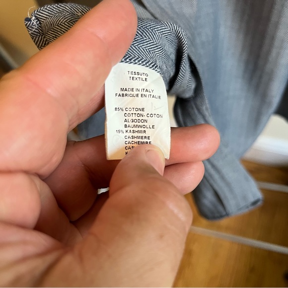 Saks Fifth Avenue - Picture 5 of 7